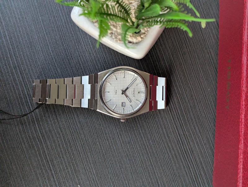 ✨ TST PRX AAA Quartz – Textured White Dial with silver Touch ✨